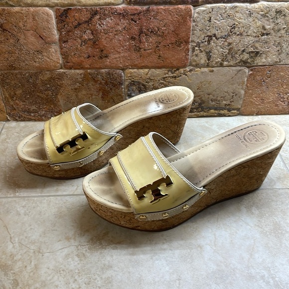 Tory Burch Wedge Sandals Platform Patent Leather Cork Yellow Size 10 M - Picture 4 of 16